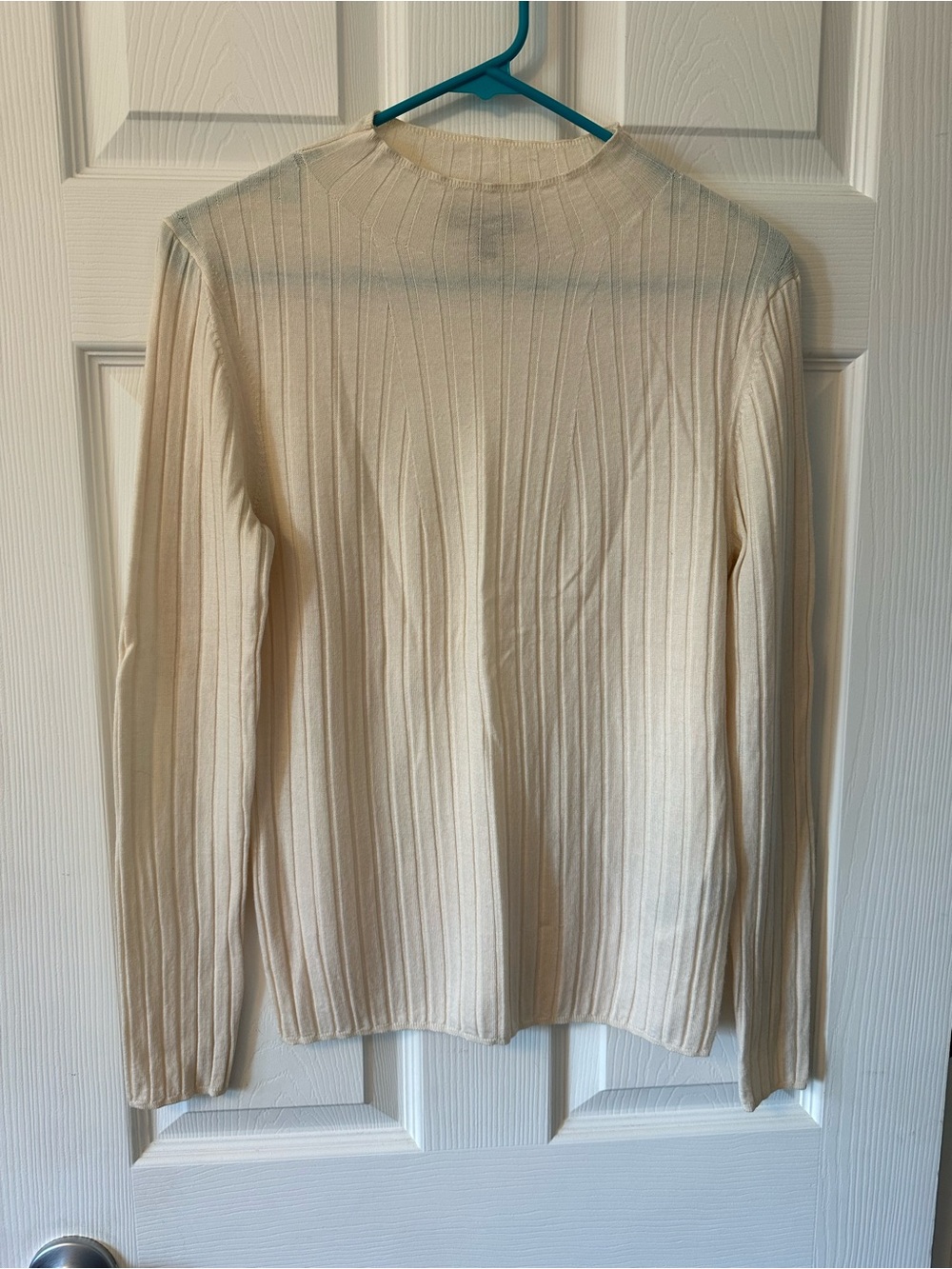 Banana Republic Cream Ribbed Crewneck Sweater 100% Merino Wool